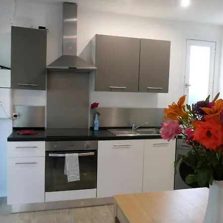 Caremeau 1 Apartment *