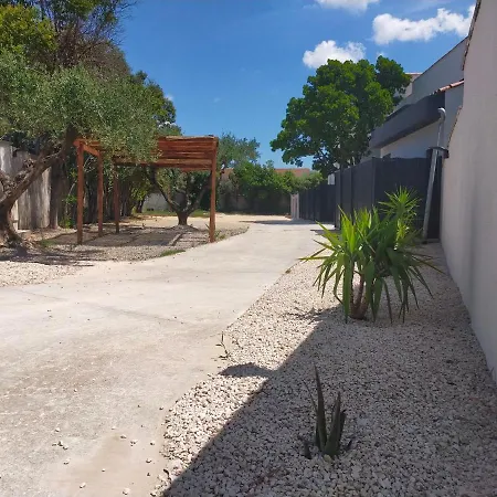 Caremeau 1 * Nîmes